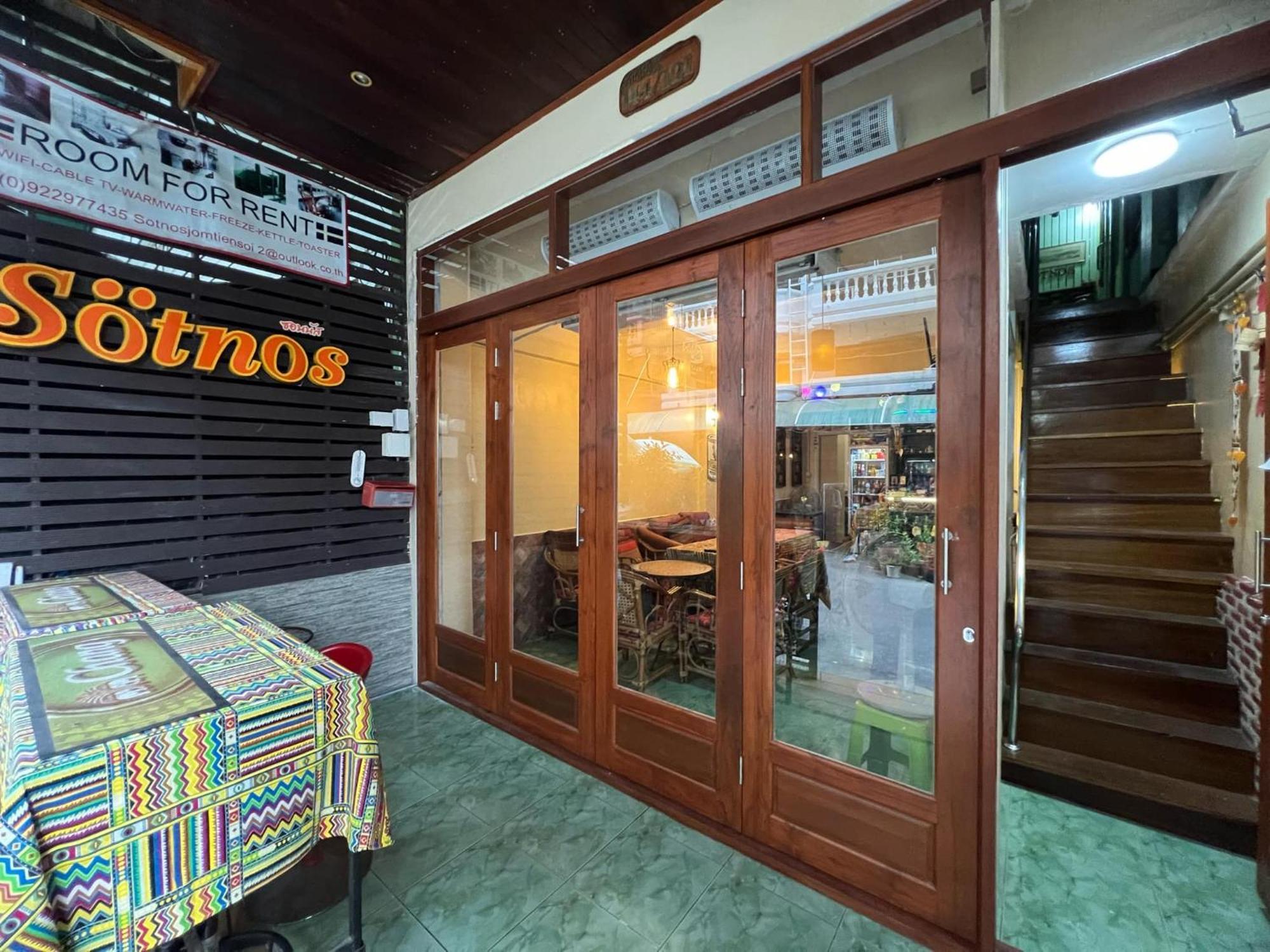 Hotel Soetnos Jomtien Exterior foto
